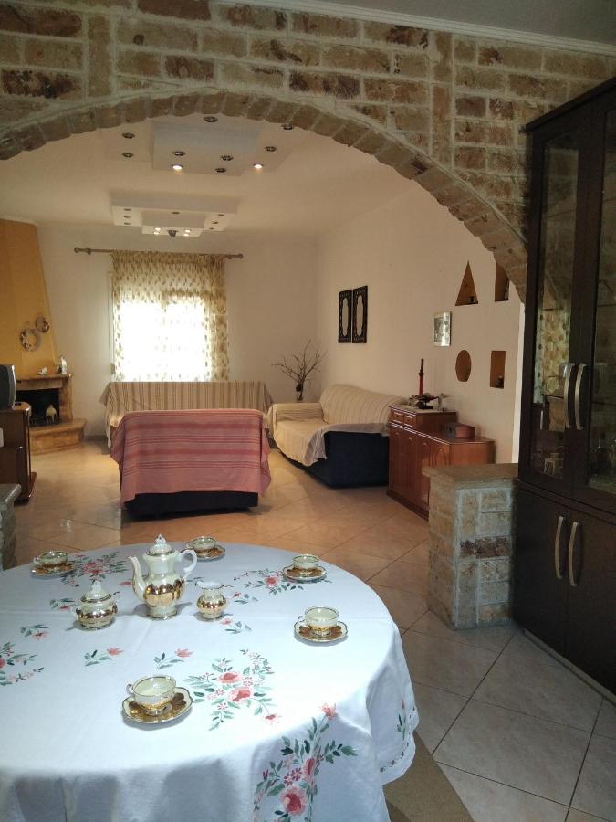 Villa Erasmia Dekarcho Exterior photo
